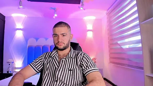 MaximusDick1  online show from 03-09-26, 12:20