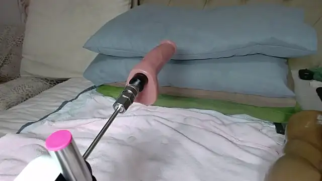 QUEENSHEBAxx01 online show from 03-06-26, 01:35