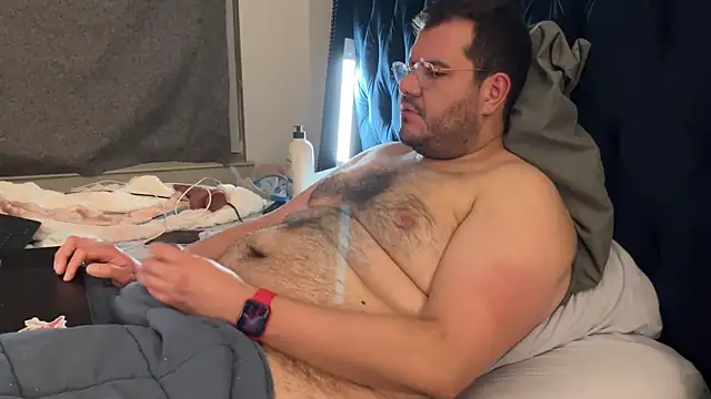 Snapshot of bearcloudcomputa chatting on 02-15-25, 06:33 bearcloudcomputa online show from 02-15-25, 06:33