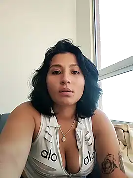 Pauilina online show from 01-18-25, 10:17