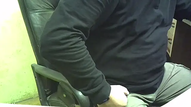 nikdov3 online show from 09-18-25, 04:36