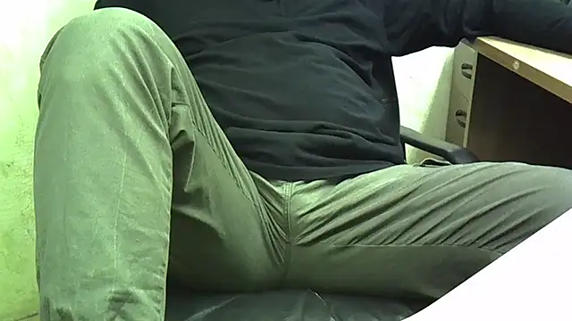 nikdov3 online show from 10-02-25, 05:14