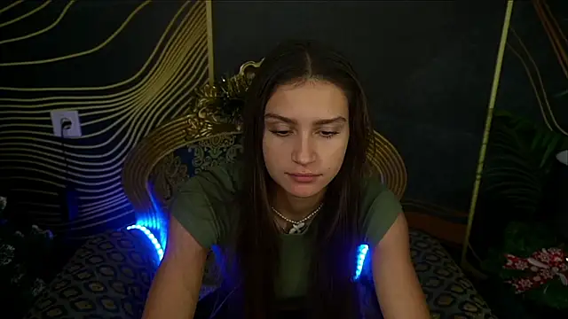 ValeryRoyale online show from 12-15-24, 09:45