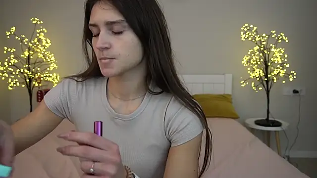 ValeryRoyale online show from 02-05-25, 02:37