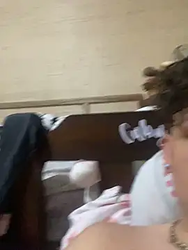 Snapshot of MasteredOpossum chatting on 09-20-25, 05:30 MasteredOpossum online show from 09-20-25, 05:30