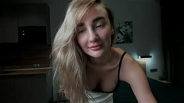 chloewallace online show from 12-02-24, 06:54