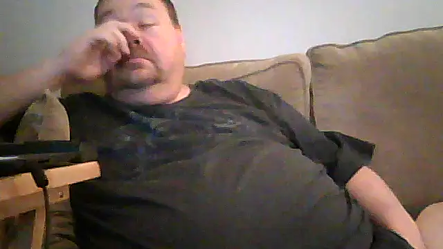 Snapshot of hitman_35 chatting on 04-22-26, 04:59 hitman 35 online show from 04-22-26, 04:59