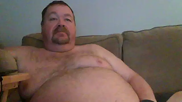 Snapshot of hitman_35 chatting on 04-30-26, 03:46 hitman 35 online show from 04-30-26, 03:46