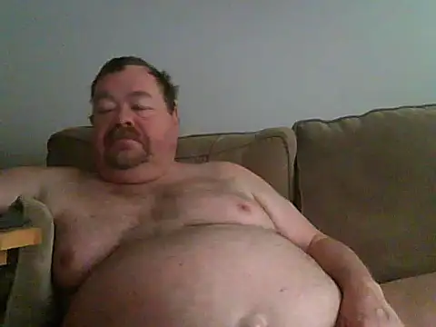 Snapshot of hitman_35 chatting on 05-13-26, 02:36 hitman 35 online show from 05-13-26, 02:36
