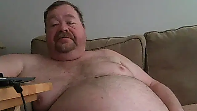 Snapshot of hitman_35 chatting on 05-18-26, 07:31 hitman 35 online show from 05-18-26, 07:31