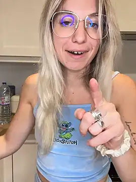 carlaaa online show from 09-26-25, 08:24