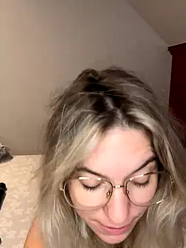 carlaaa online show from 09-29-25, 07:51