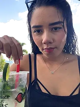  Luana online show from 11-18-25, 05:39