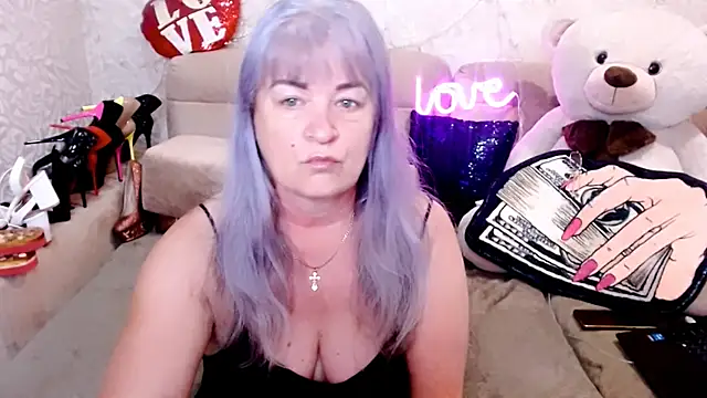 Snapshot of SiberiabBerry chatting on 05-15-26, 11:34 SiberiabBerry online show from 05-15-26, 11:34