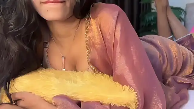 Snapshot of sexy_m23 chatting on 10-08-25, 06:11 sexy m23 online show from 10-08-25, 06:11