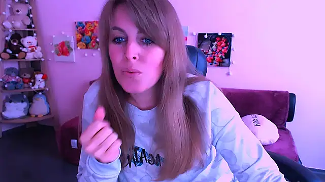 Hot Milady online show from 04-16-26, 07:42