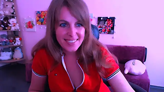 Snapshot of Hot_Milady chatting on 05-21-26, 07:26 Hot Milady online show from 05-21-26, 07:26