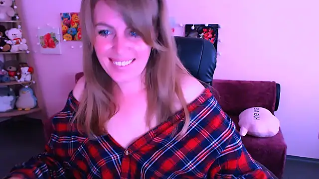 Snapshot of Hot_Milady chatting on 06-03-26, 07:44 Hot Milady online show from 06-03-26, 07:44