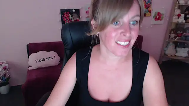 Hot Milady online show from 07-08-26, 07:57
