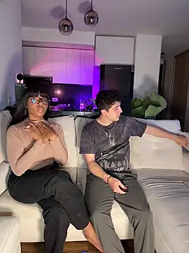 tiana nave online show from 04-04-26, 03:05