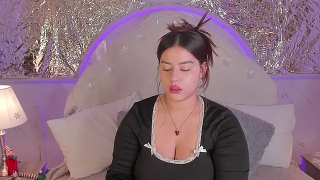 Miamontoya online show from 12-19-25, 01:40