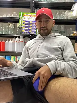 JuanZapata33 online show from 12-02-24, 05:48