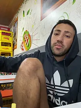 JuanZapata33 online show from 12-06-24, 09:24