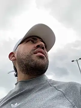 JuanZapata33 online show from 12-21-24, 07:38