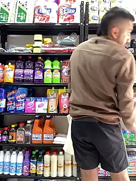 JuanZapata33 online show from 12-28-24, 05:57