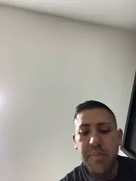 JuanZapata33 online show from 02-18-25, 12:48