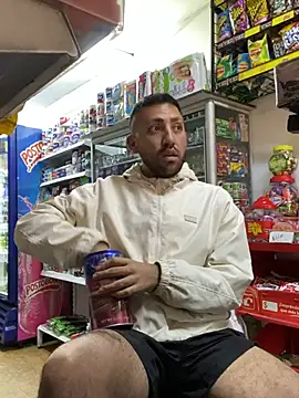 JuanZapata33 online show from 03-25-26, 10:38