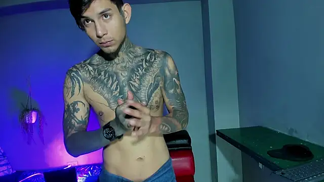 Travistanner 28 online show from 09-25-25, 12:20