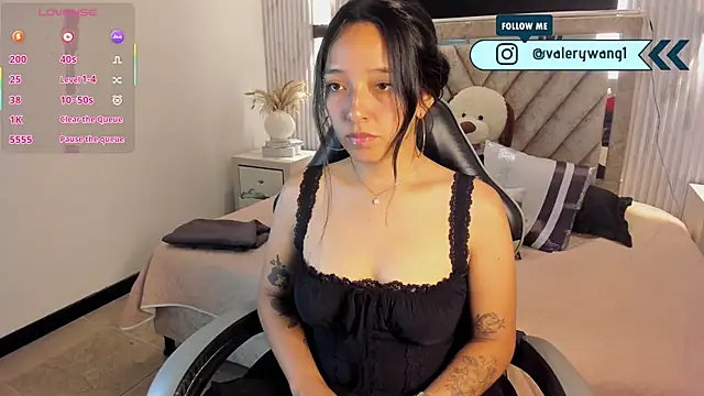 Valery wang online show from 03-04-26, 12:11