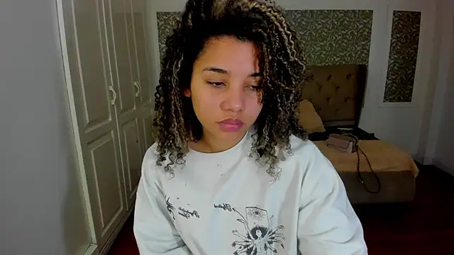 Mayaa ross online show from 09-13-25, 01:49