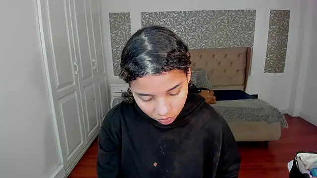 Mayaa ross online show from 10-01-25, 02:17