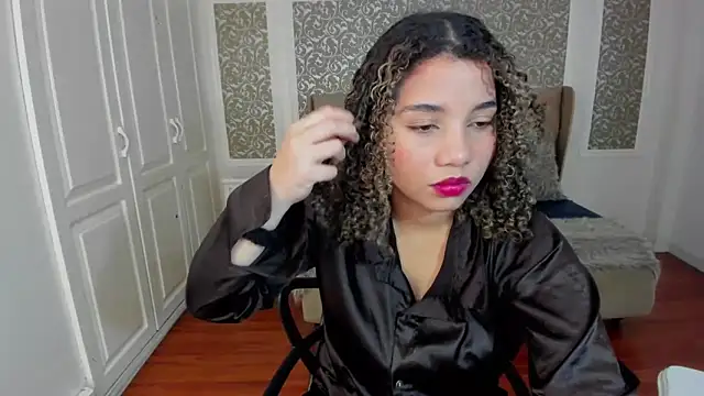 Mayaa ross online show from 10-10-25, 02:54