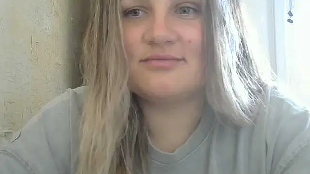 Snapshot of Honeydew-Waves chatting on 06-29-26, 10:15 Honeydew-Waves online show from 06-29-26, 10:15
