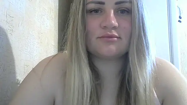 Snapshot of Honeydew-Waves chatting on 07-06-26, 04:20 Honeydew-Waves online show from 07-06-26, 04:20