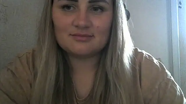 Snapshot of Honeydew-Waves chatting on 07-12-26, 05:59 Honeydew-Waves online show from 07-12-26, 05:59