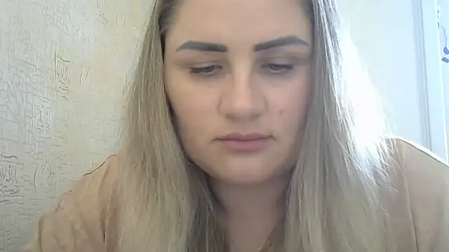 Snapshot of Honeydew-Waves chatting on 07-15-26, 06:40 Honeydew-Waves online show from 07-15-26, 06:40