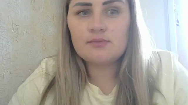 Snapshot of Honeydew-Waves chatting on 07-22-26, 10:29 Honeydew-Waves online show from 07-22-26, 10:29