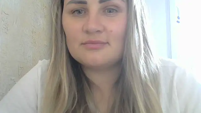 Snapshot of Honeydew-Waves chatting on 07-26-26, 10:44 Honeydew-Waves online show from 07-26-26, 10:44