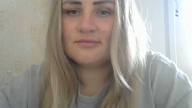Snapshot of Honeydew-Waves chatting on 07-28-26, 11:28 Honeydew-Waves online show from 07-28-26, 11:28
