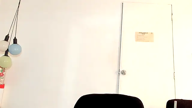 Snapshot of brendamaz chatting on 01-05-26, 05:27 brendamaz online show from 01-05-26, 05:27