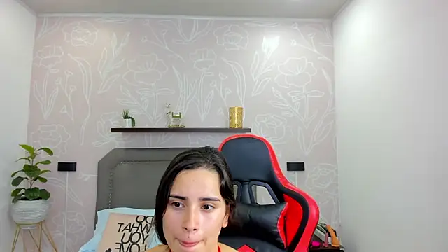 Snapshot of angelica_dymond chatting on 02-12-25, 07:02 angelica dymond online show from 02-12-25, 07:02