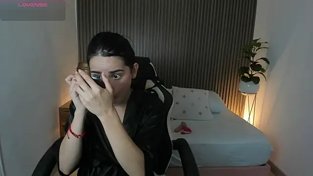 Snapshot of angelica_dymond chatting on 03-11-25, 04:18 angelica dymond online show from 03-11-25, 04:18