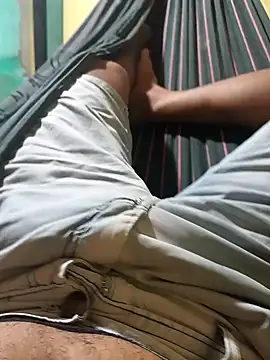 Snapshot of 1995eduardo chatting on 02-04-25, 12:51 1995eduardo online show from 02-04-25, 12:51