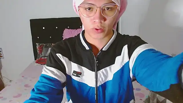 giuliana andrade online show from 11-21-25, 01:37