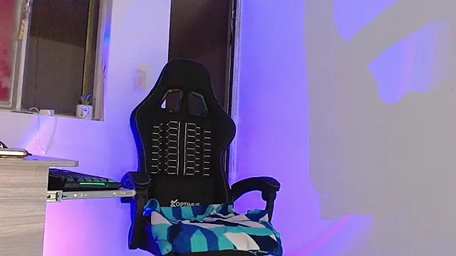 giuliana andrade online show from 04-18-26, 07:07