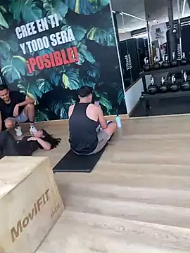 Snapshot of Danifornari chatting on 03-08-25, 03:24 Danifornari online show from 03-08-25, 03:24